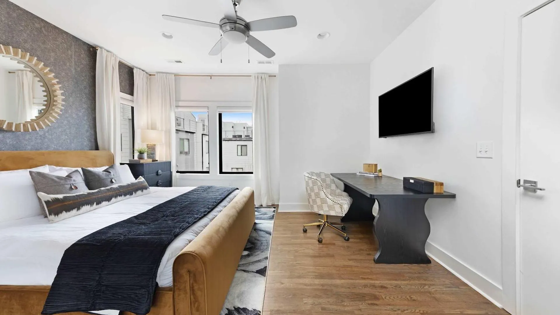 Tatil Evi The Hawkins House - Walk To Gulch, Rooftop Views! Nashville ABD