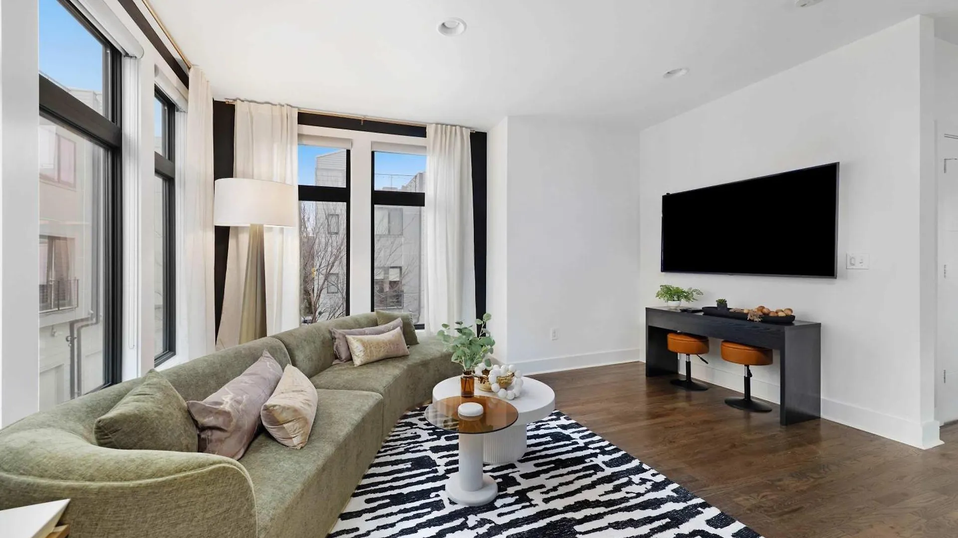 Tatil Evi The Hawkins House - Walk To Gulch, Rooftop Views! Nashville ABD