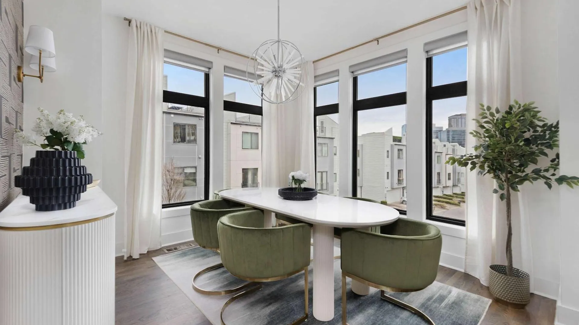The Hawkins House - Walk To Gulch, Rooftop Views! Nashville